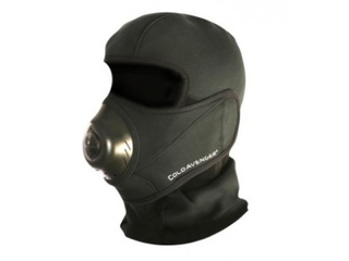 Illustration for article titled ColdAvenger Mask Heats and Humidifies The Air You Breathe In